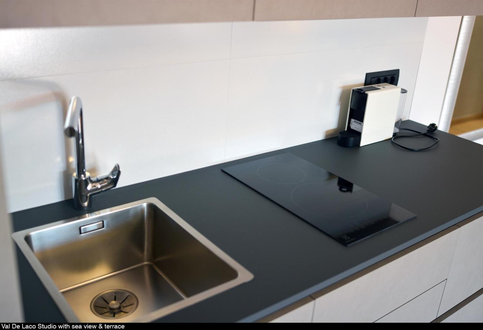 Val De Laco Studio Apartments Ровин Екстериор снимка