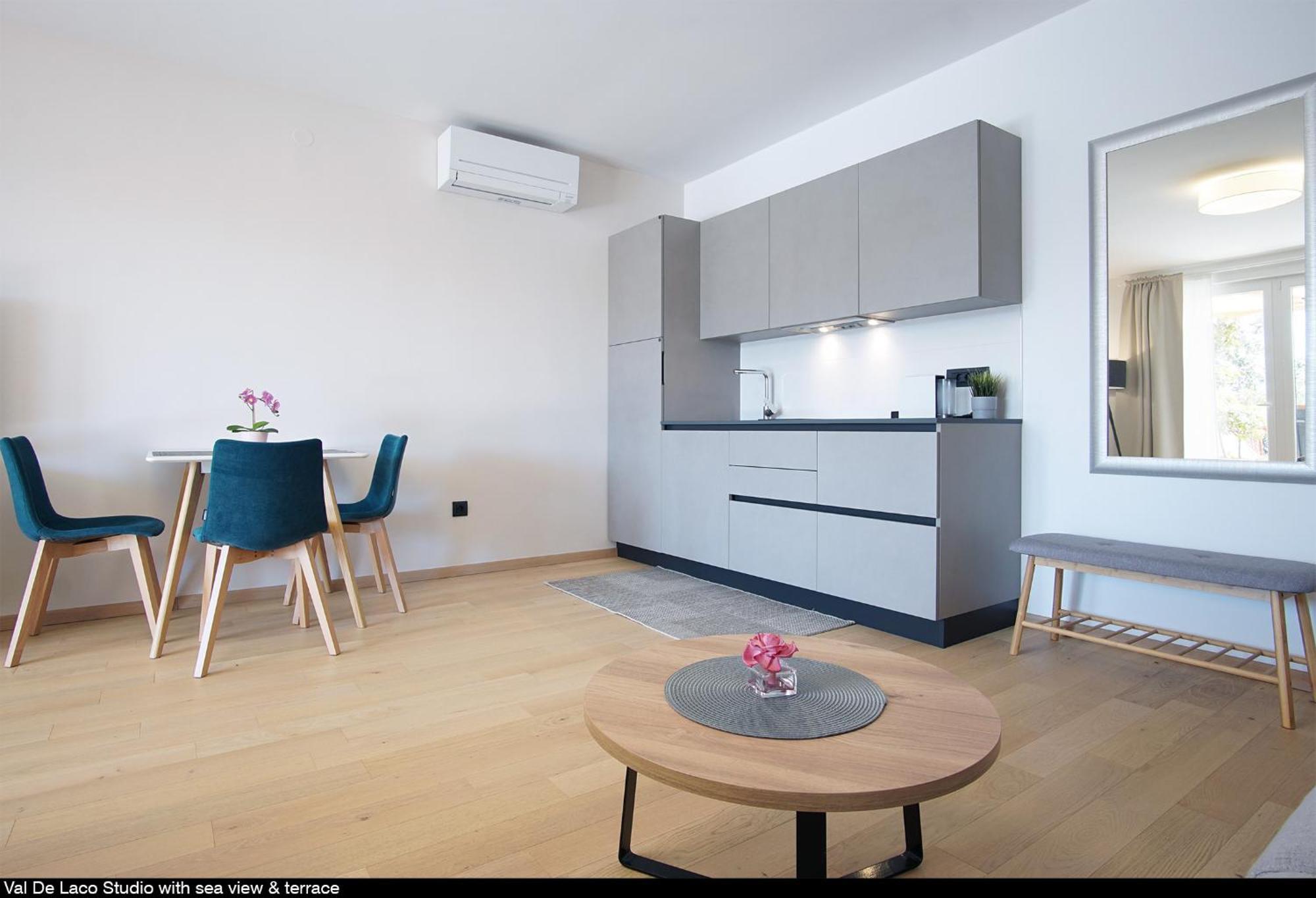 Val De Laco Studio Apartments Ровин Екстериор снимка